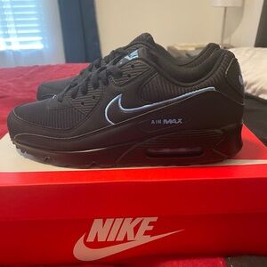 Air Max size 9